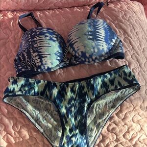 Blue and Green Patterned Bra and Undies Set